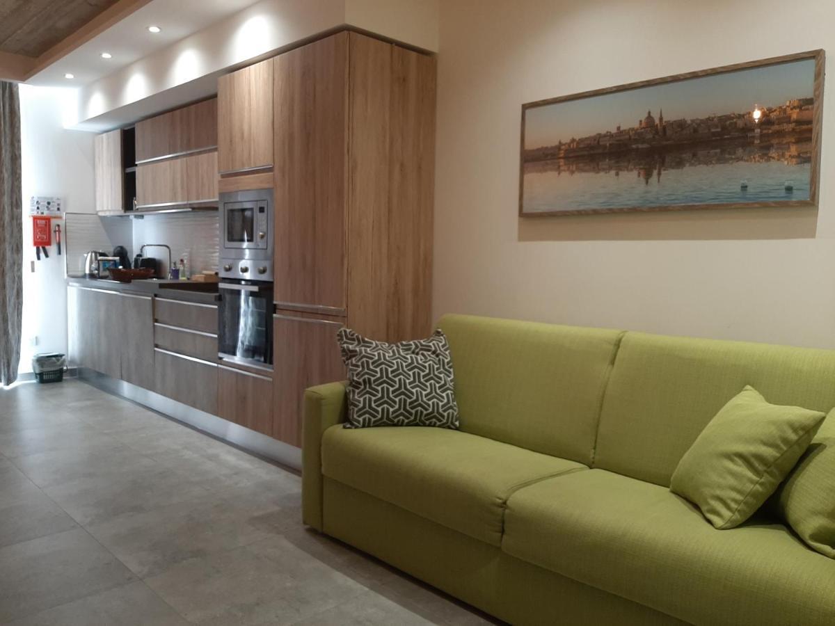 Qliving Central New Apartments Gzira Sliema Promenade Kültér fotó